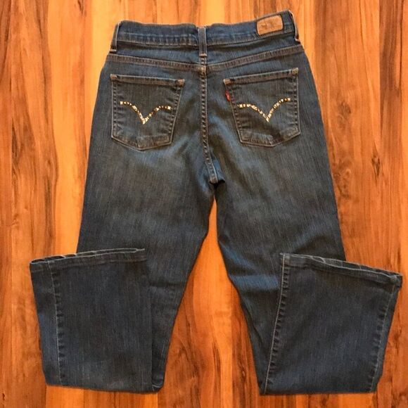 Levi’s Boot Cut 512 Jeans - Picture 8 of 9